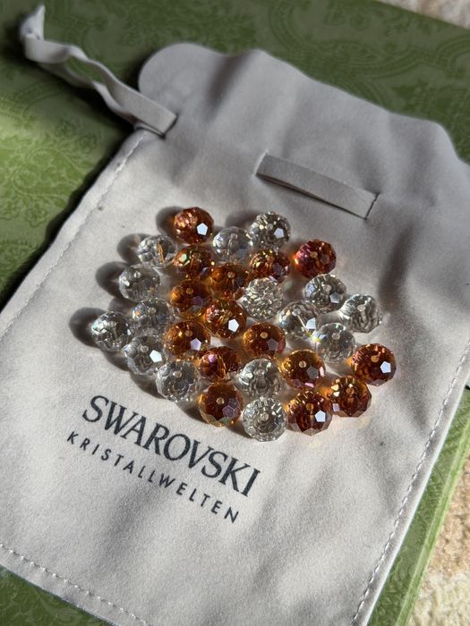 Бусы Swarovski привезены из Европы