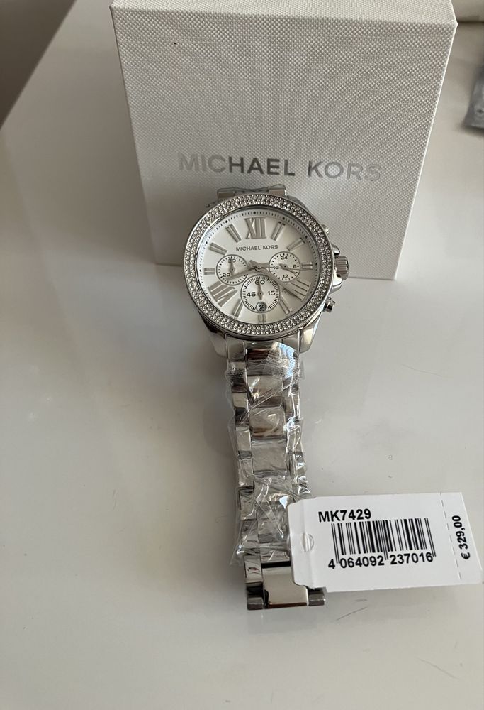 Ceas Michael Kors, cu cristale Wren