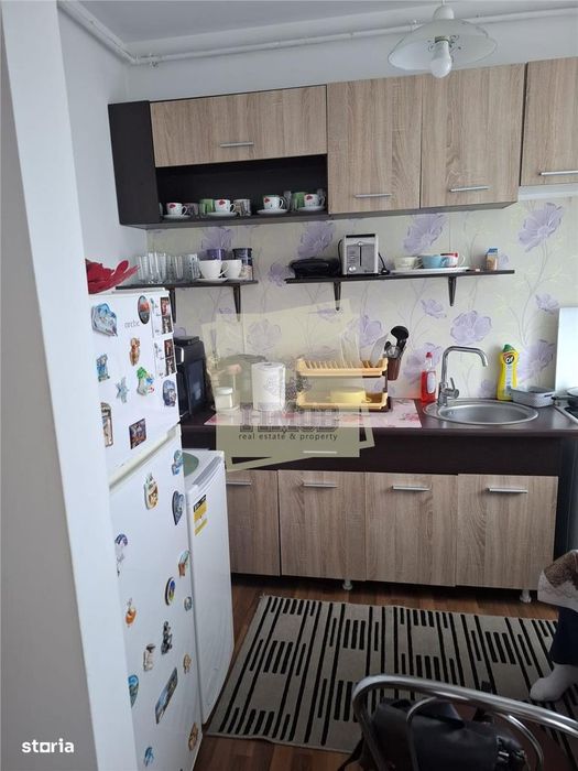 Garsoniera cu balcon boxa si parcare etaj 2 Turnisor