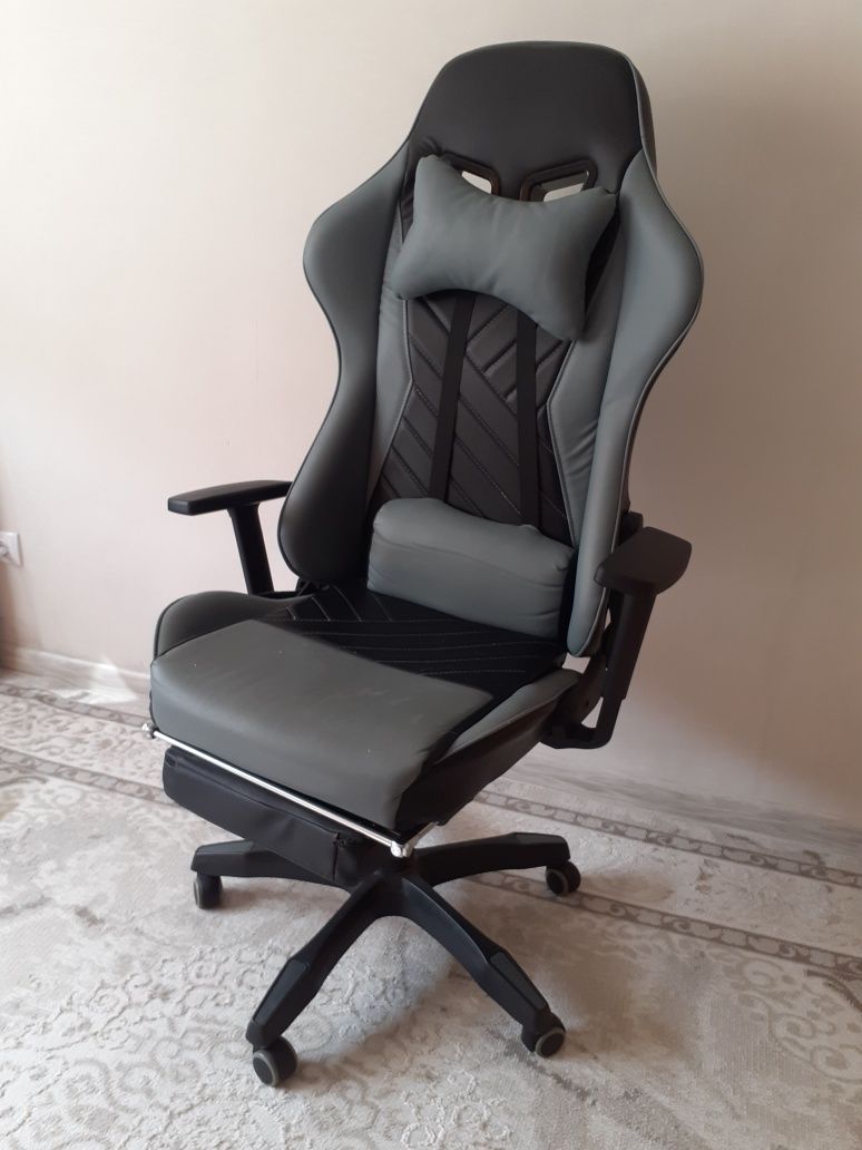 Компьютерный игровой стул