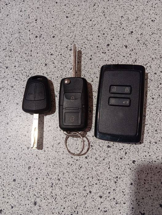 Cheie auto cu telecomanda