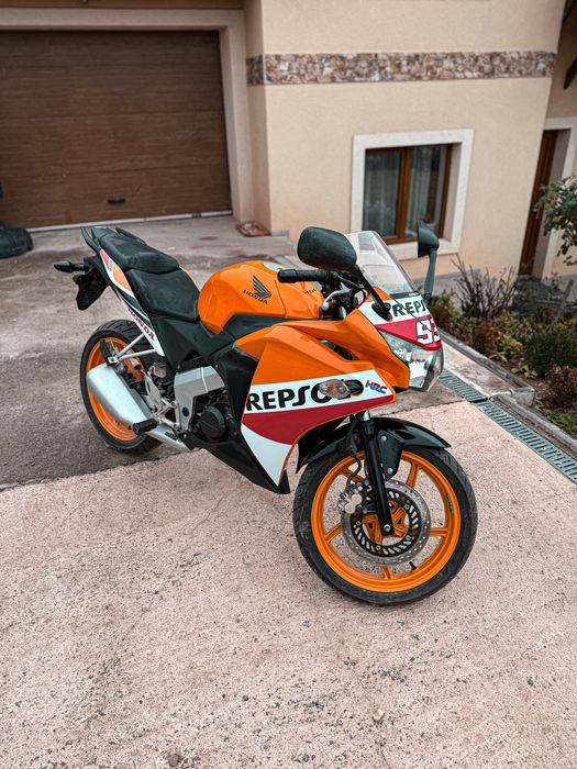 Honda cbr 125r