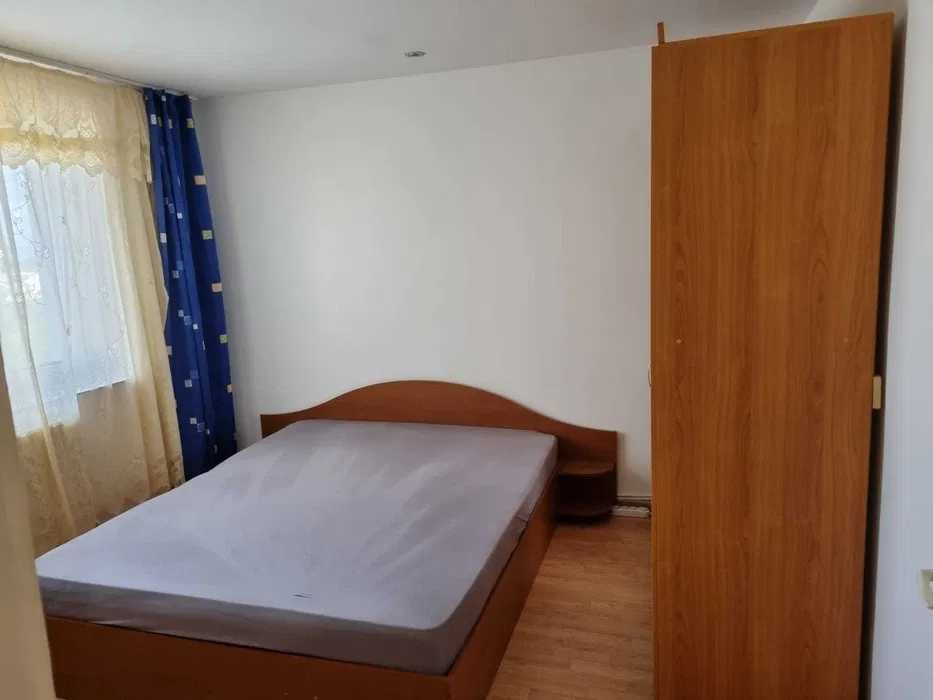 Proprietar, vând apartament Trivale