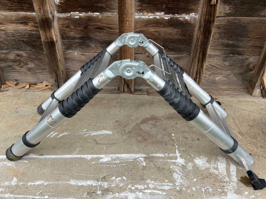 Scară telescopică pliabilă, portabilă, de 5 metri, din aluminiu