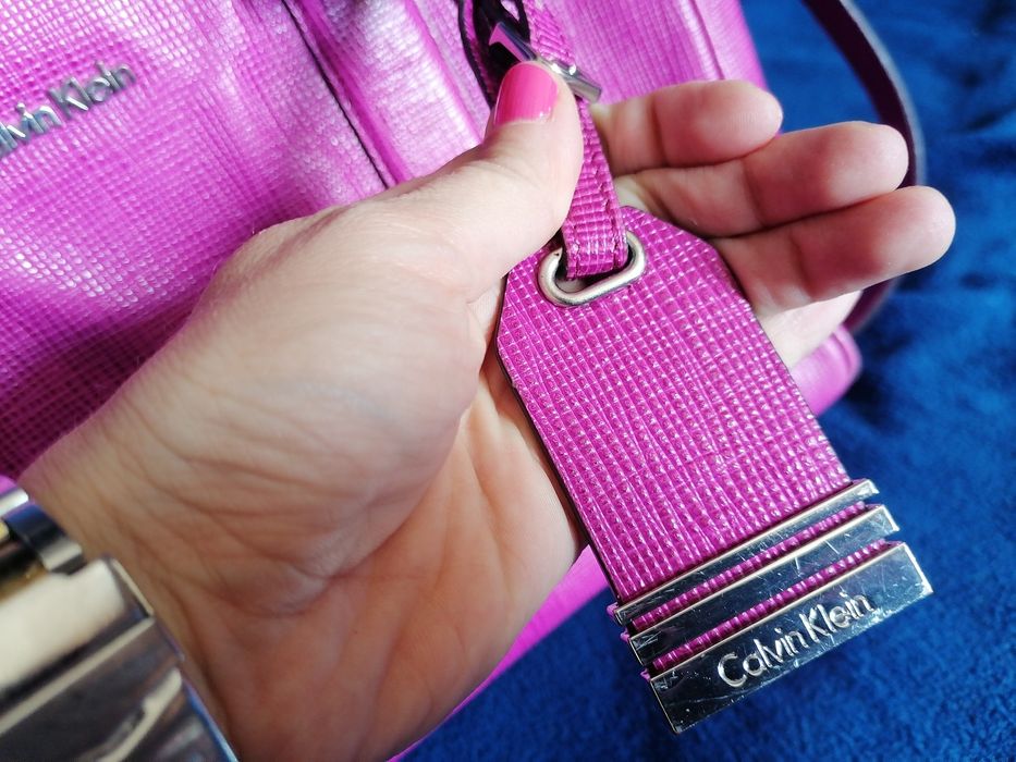 Чанта Calvin Klein фуксия