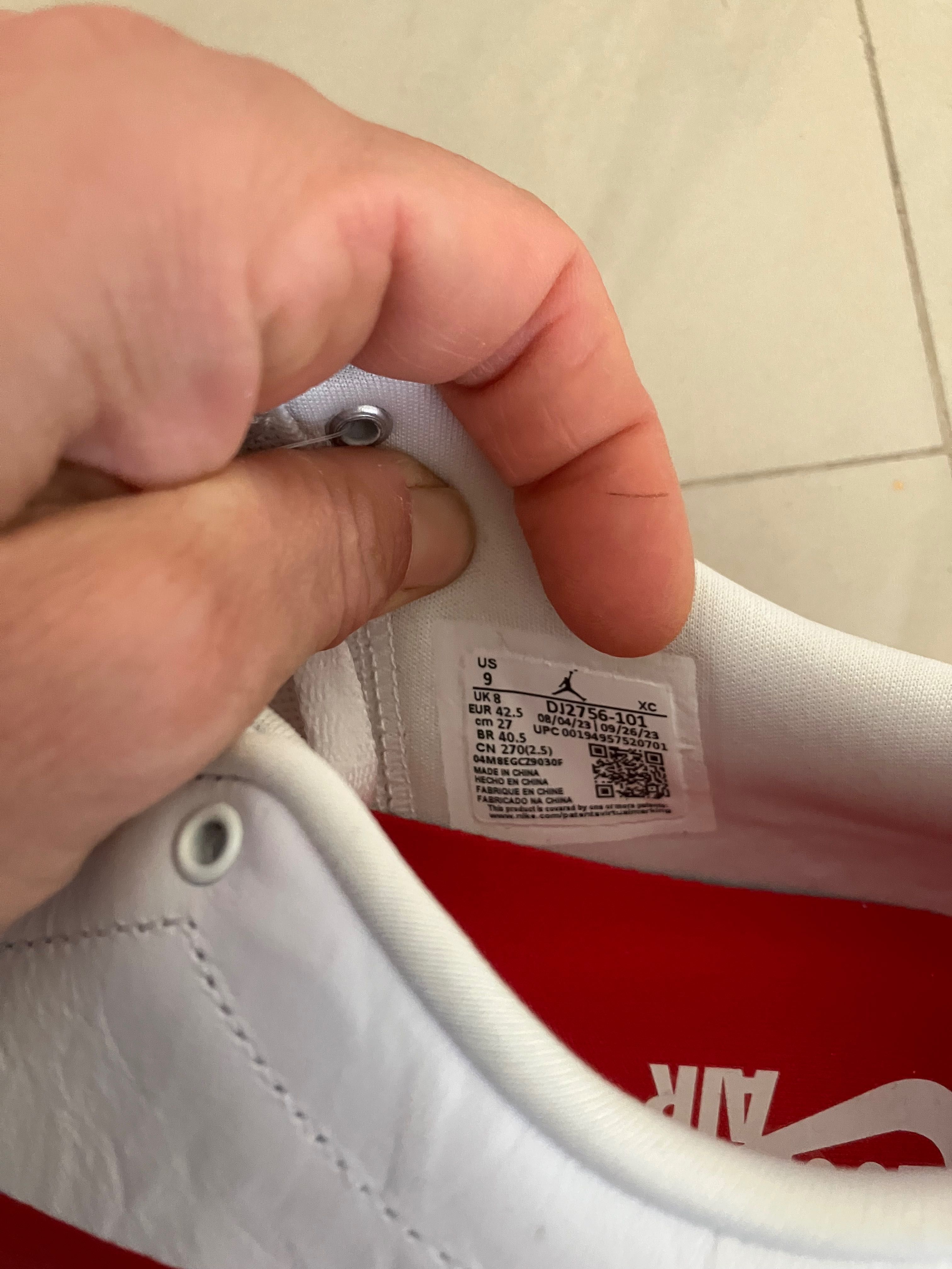 Оригинални  маратонки NIKE JORDAN