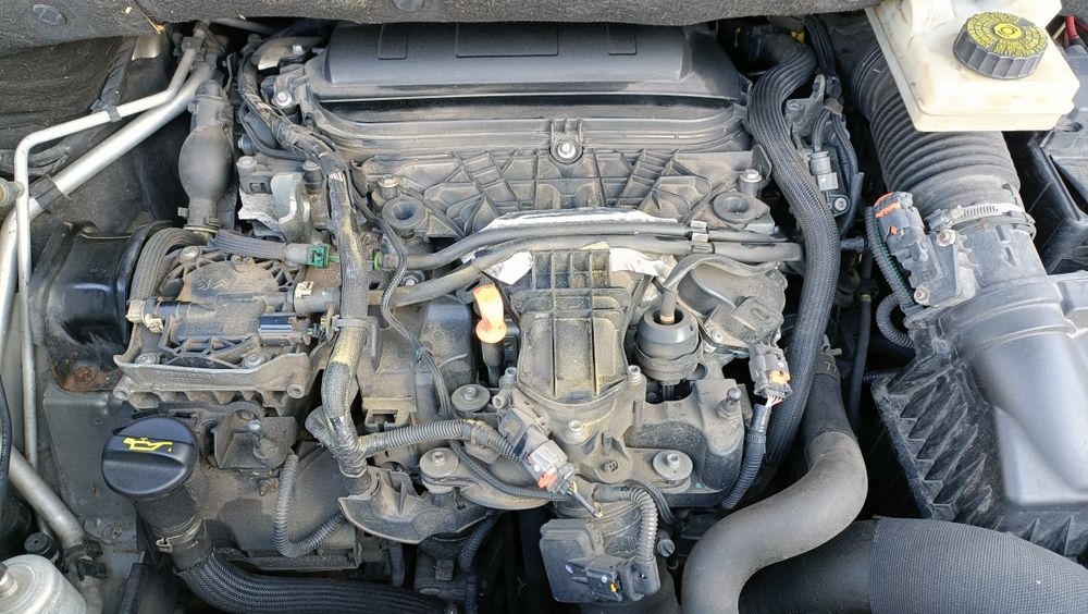 Citroen DS5  2.0 HDI  Interior Piele + masajTrapa+panoramic/Dubluclima