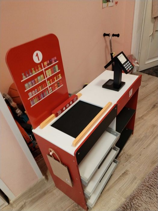 Детски дървен магазин