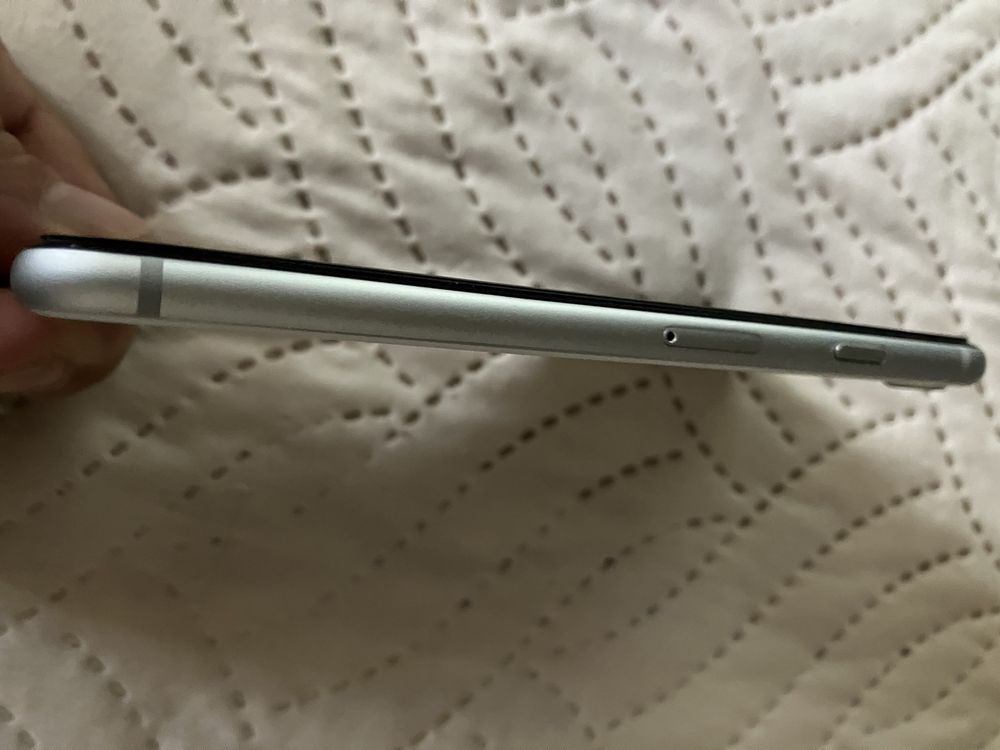 Iphone se 2020..