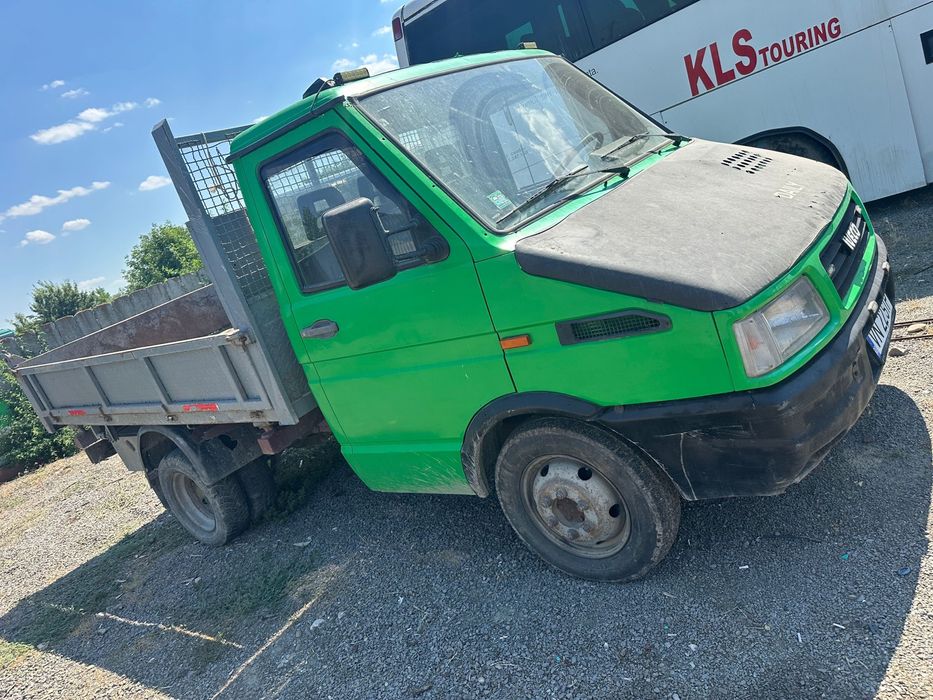 Iveco carosata basculanta