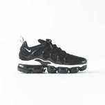 НОВО! Спортни Обувки / Nike AIR VaporMax Black and White /