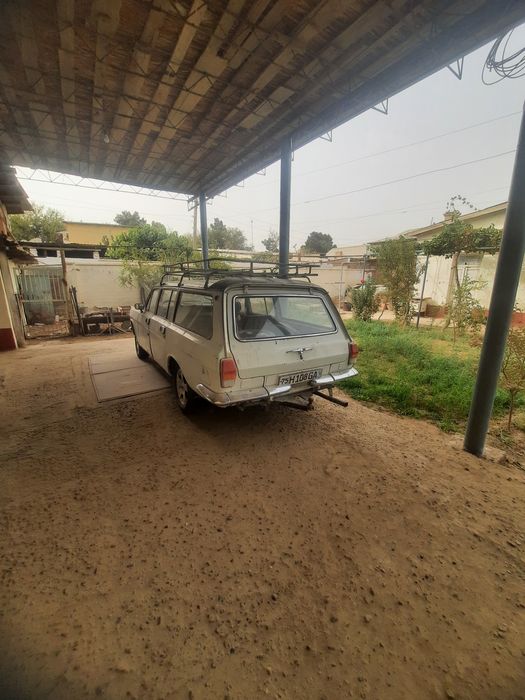 Volga 24 02 furgon sotiladi. Pritsepi ham bor.