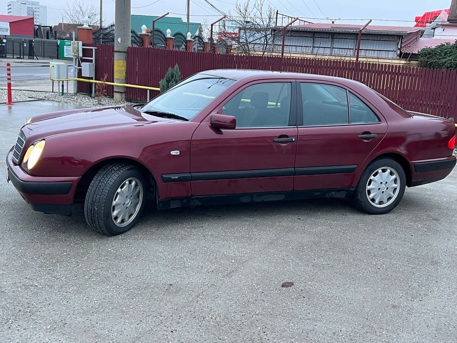 W210 schimb cu w124.este matriculat am toate actele