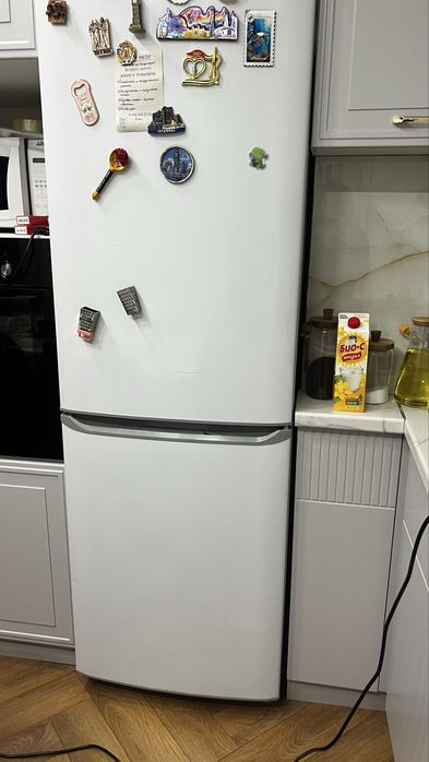 Продам холодильник