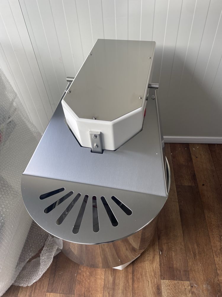 Malaxor Italia 32 litri, 380 v, 2 viteze , 3F Italia