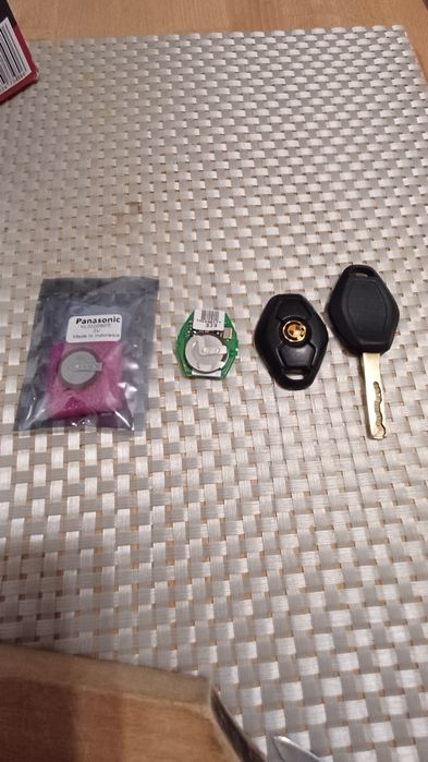 Contact blocat blocator volan ,navigatie, chei acumulator bmw reparati