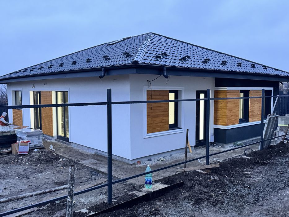 Casa Premium Parter Miroslava-Horpaz 92mp utili 3dormitoare 2bai!