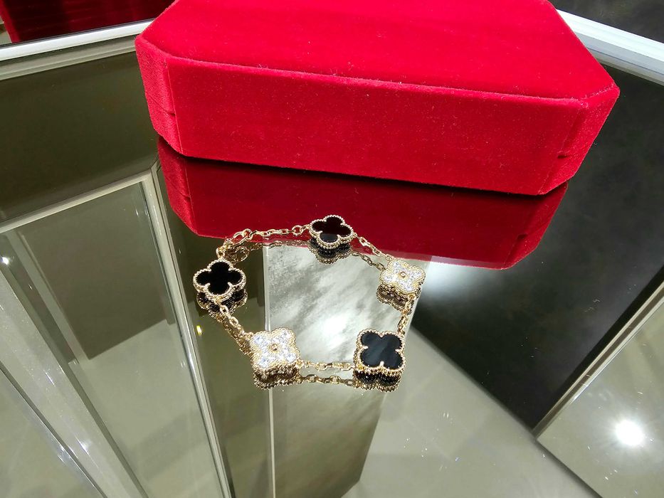 Van Cleef & Arpels VCA Rose Gold Onyx 5 Vintage Alhambra Дамска Гривна