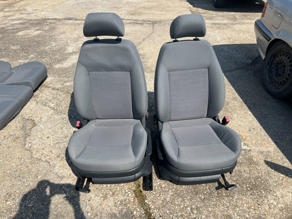 Seat Ibiza 1.4 бензин 75 коня - На Части
