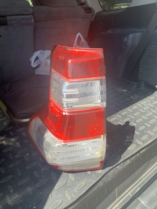 Продам леввые гобариты на автомашину Тоёта ПРАДО 150