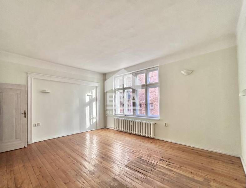 Продава се Къща в София, Център - 1060 кв.м за 3585 €/кв.м - Снимка #7