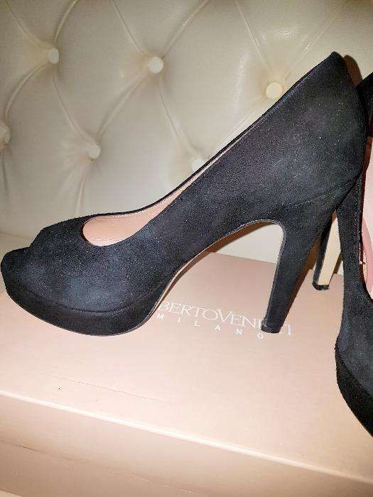 Vand pantofi Roberto Venuti, piele intoarsa, negri, toc 12 cm.