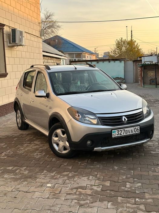 Renault Sandero Stepway 2014