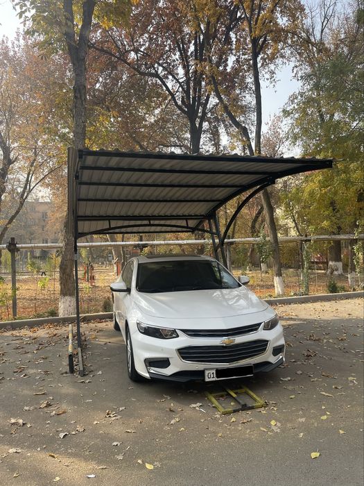 Chilonzor 2-mavzeda 3-xonali uy sotiladi.