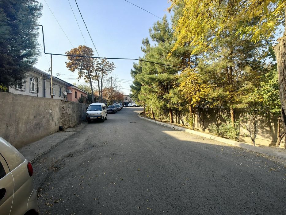 Продаётся земельный участок.. 
Циолковского.