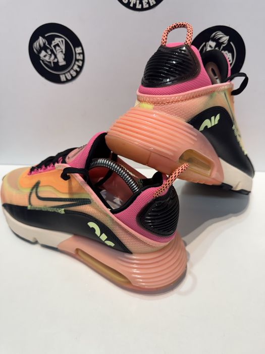 Маратонки NIKE AIR MAX 2090.Номер 40