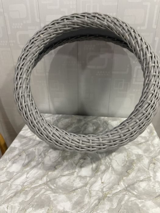 Юбка для елки  высота двадцать пять, верха сорок, дно пясят семь