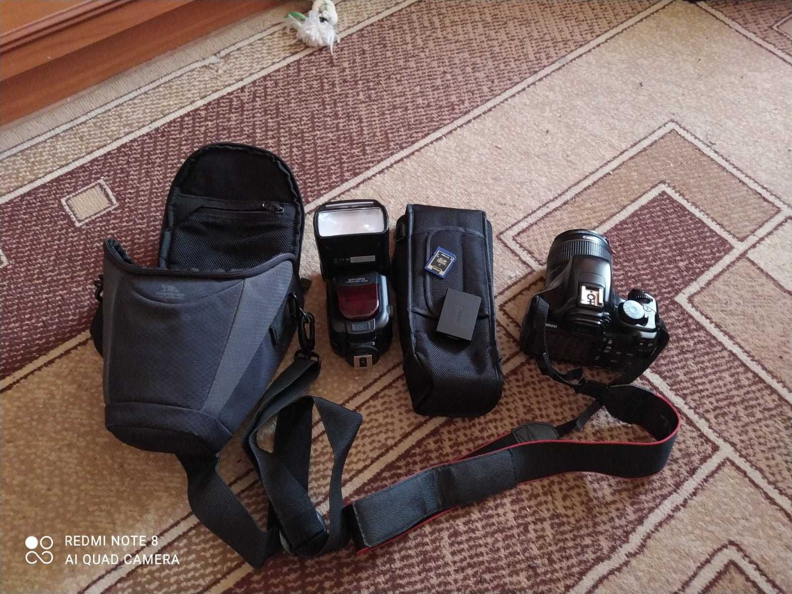 LC-E8, LP-E8, EF-S 18-55mm объектив Canon, бат. и зарядка EN-EL15