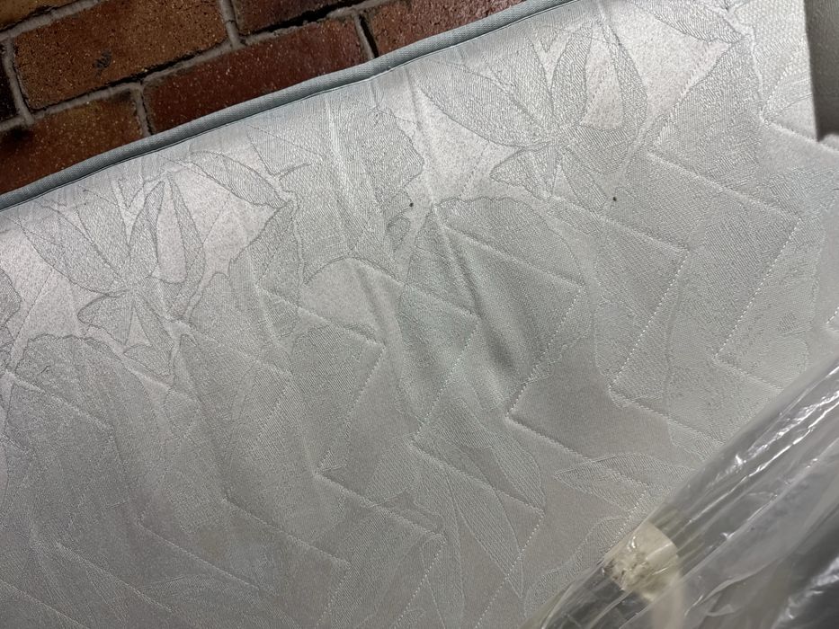 Продам матрас 180*200