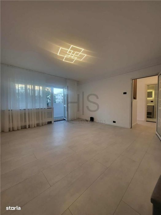 Garsoniera 42 mp, Decomandata, etaj 1 din 4