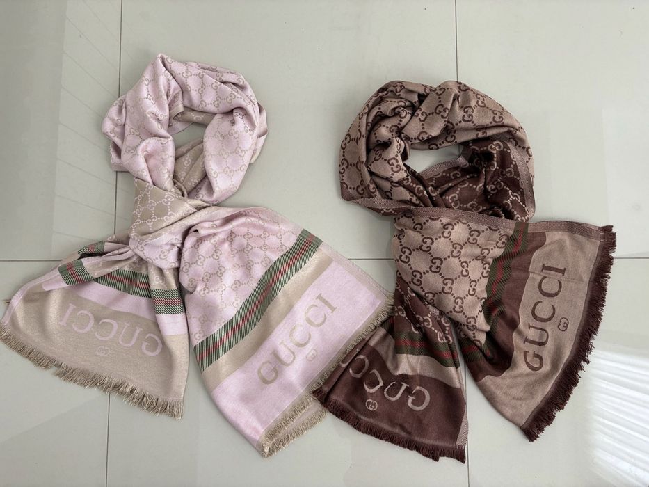 Esarfa Gucci / Burberry / Louis Vuitton