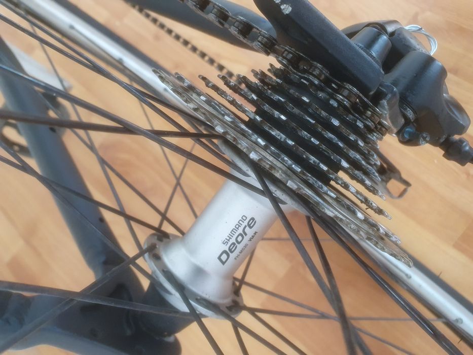 Bicicleta 28 usoara 8kg