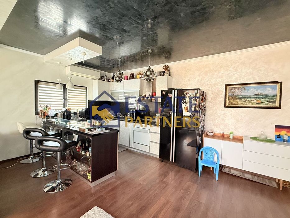 Къща в Пловдив, област-с.Дълбок извор площ 230 цена 207000