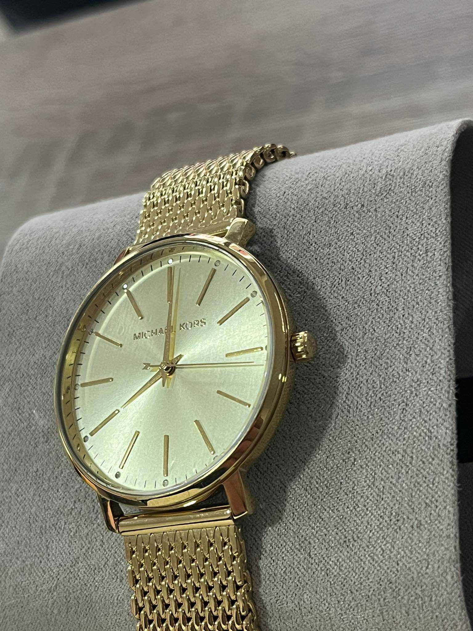 Продавам Чисто Нов Часовник Michael Kors Pyper MK4339