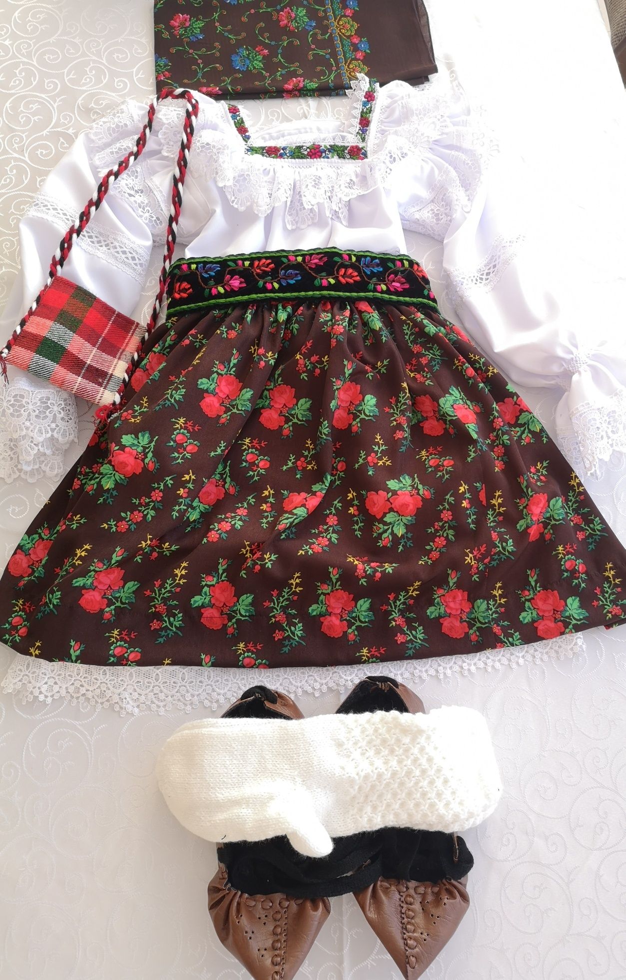 Costum popular pentru femei de Maramures.