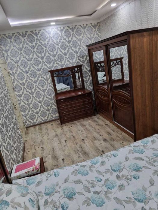 Сдаю свою квартиру 3/2/6 107 кв/м. Мирабадский р-н,