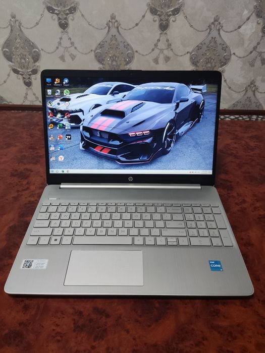 HP Core(TM) i3-1215U