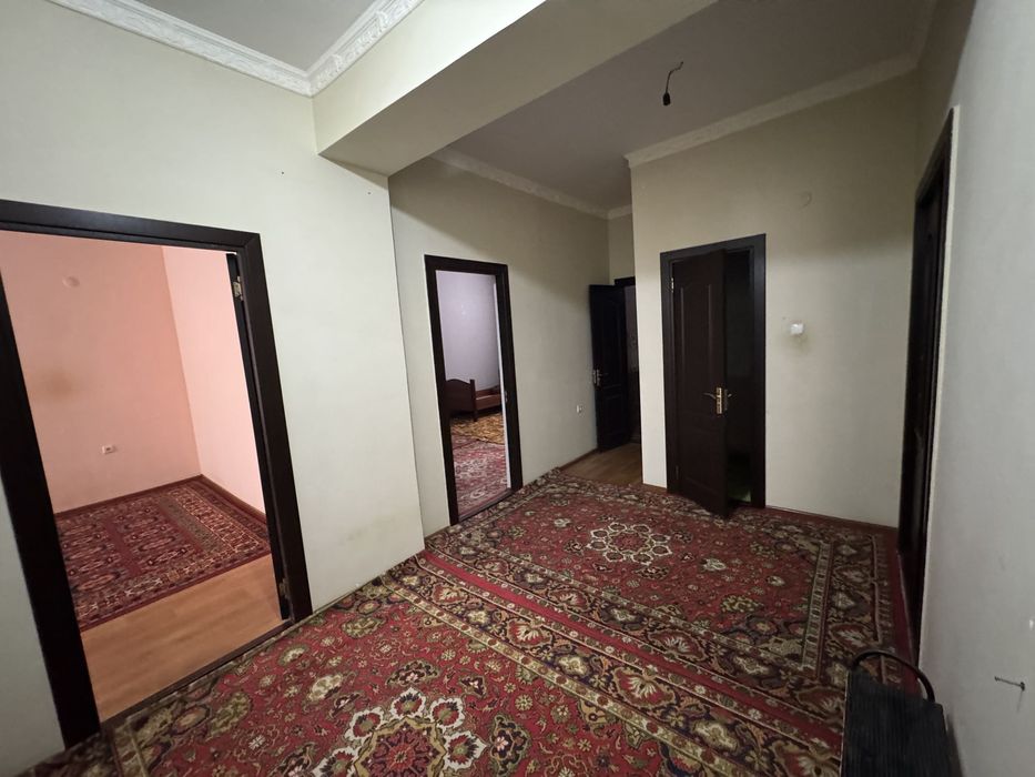 Faqat Oilaliarga Bozor yonda 3 xonali kv ijaraga beriladi