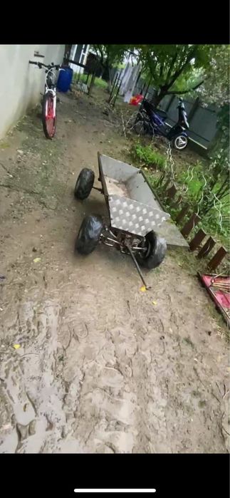 Vand atv de 107cc  merge bine nu are pobleme da nu are baterie