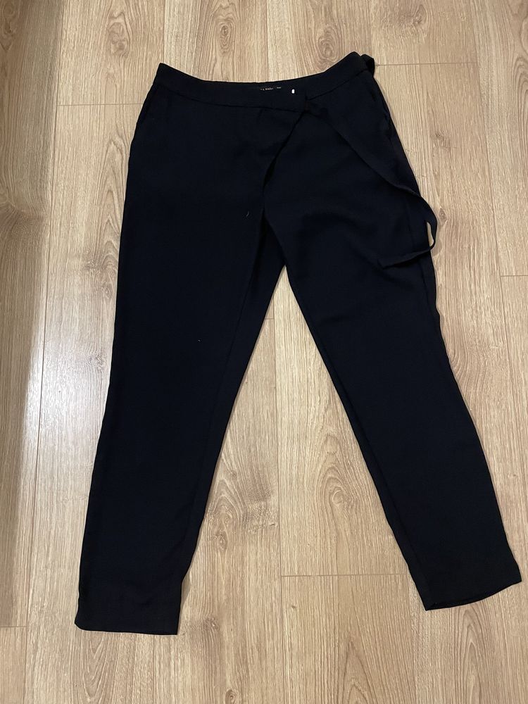 Pantaloni lejeri, office Zara Marime m-L