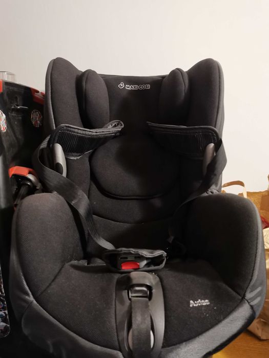 Столче за кола Maxi Cosi Axiss