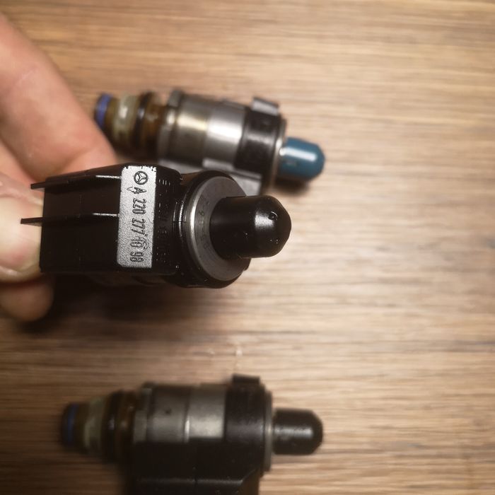 Valve cutie automata Mercedes A 220 077 10 98 , A 220 277 09 98