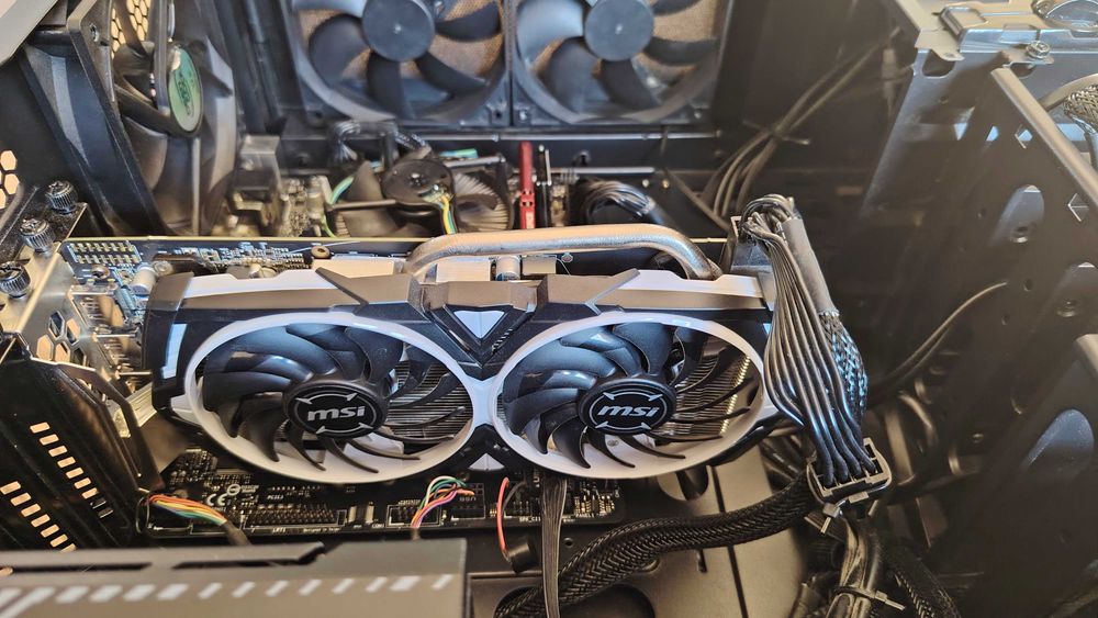 Геймърски бюджетен компютър на супер цена