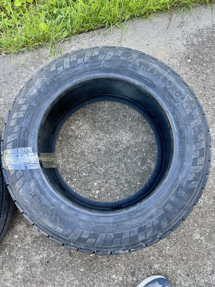 2 бр. Гуми 195/65/16c  за бус летни  KLEBER TRANSPRO 2