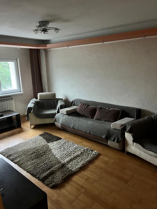 Inchiriez apartament