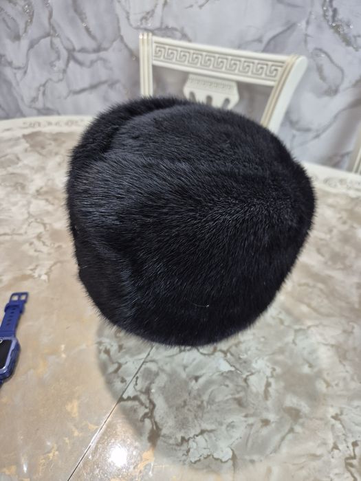 Продам женскую норковую шапку